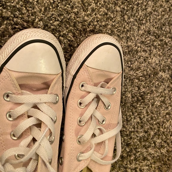 Pink Converse All Stars Size 5 - Picture 3 of 8